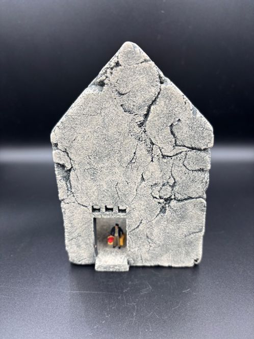 Hovedbilde Hus til vegg #IV med små figurer